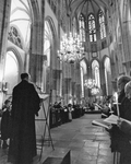 103279 Afbeelding van de ingebruikneming van de Domkerk (Domplein) te Utrecht, na de restauratie van het interieur van ...